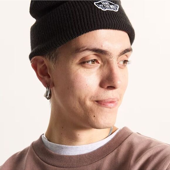 Vans Classic Cuff Beanie Hat- Black - Picture 4 of 7